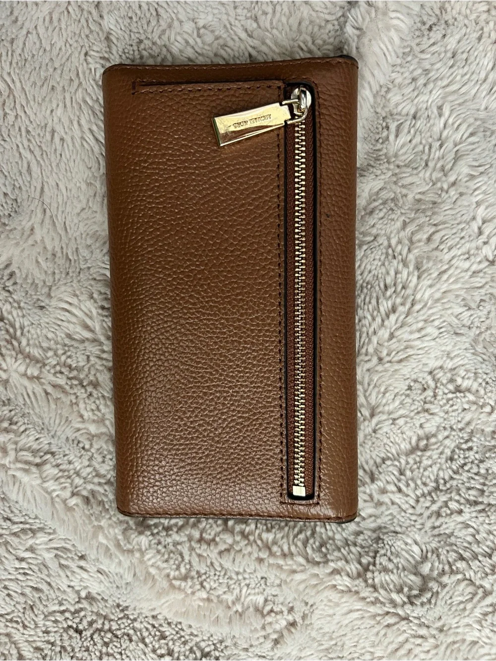 Michael Kors compact pebbled